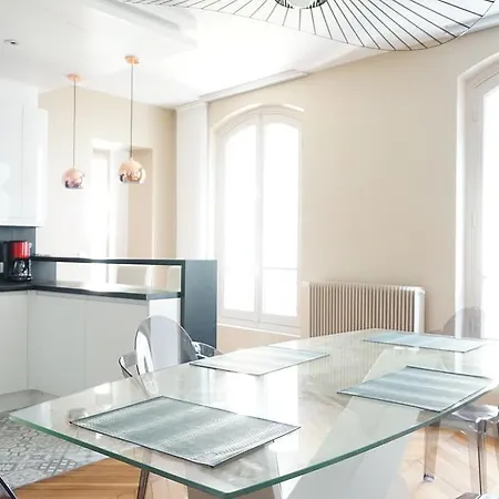 Apartment Rue Poncelet - 17 *