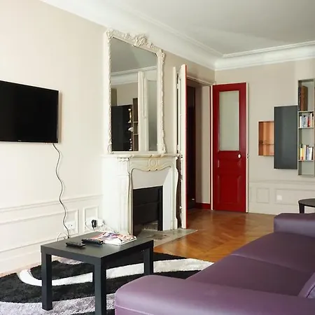 Apartment Rue Poncelet - 17 *
